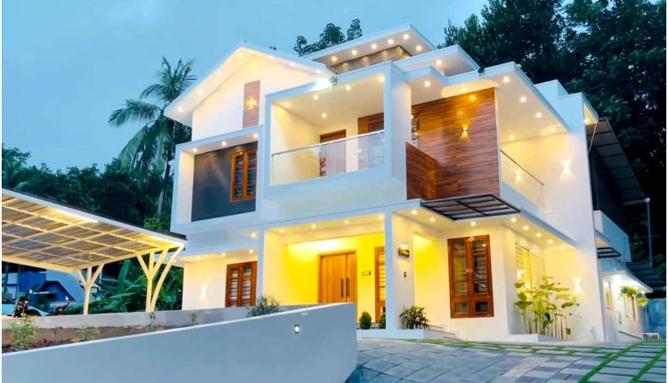 2500 Sqft Contemporary Home In 15 Cent