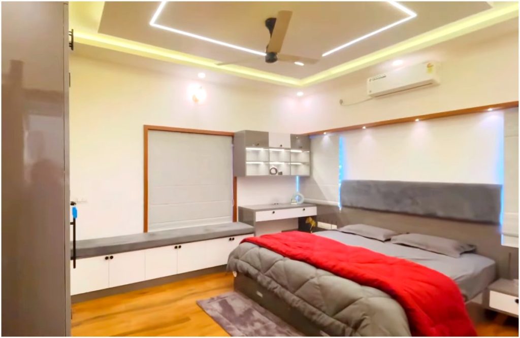 2500 Sqft Contemporary Home In 15 Cent