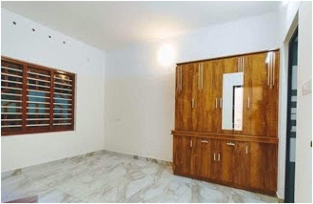 5 Cent 1300 SQFT 12 Lakh Home