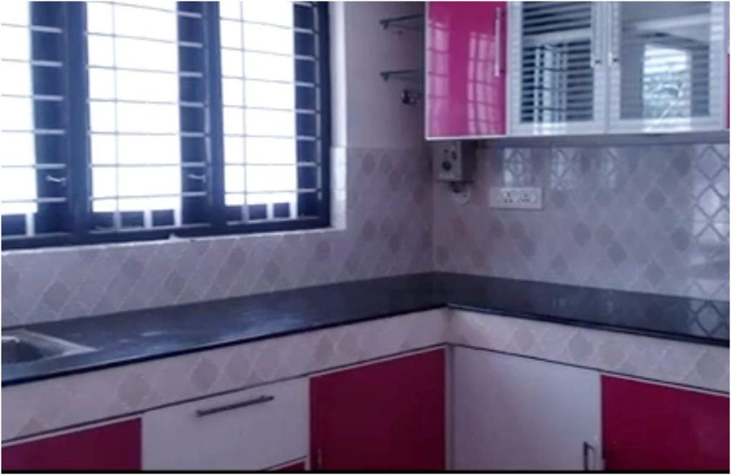  Low Budget 1050 Sqft Home